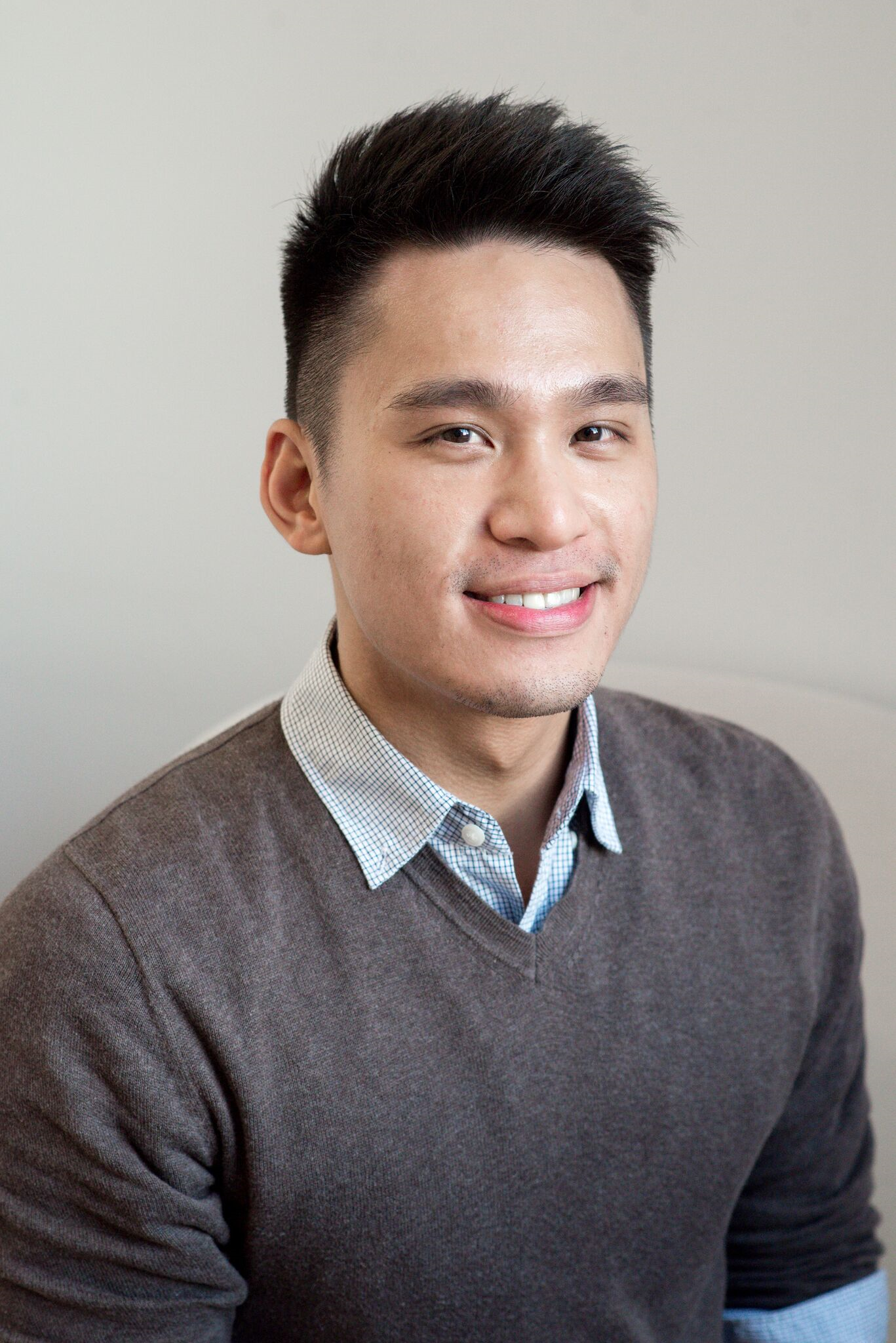 headshot of Derek Luu